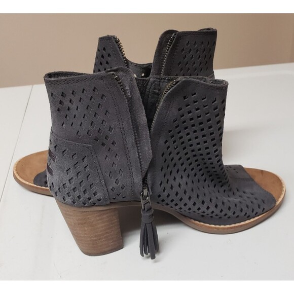 Tom’s Gray Perforated Open Toe Chunky Heel Ankle Boot w/ Tassel Zipper Sz 8 PO-E - Picture 7 of 12